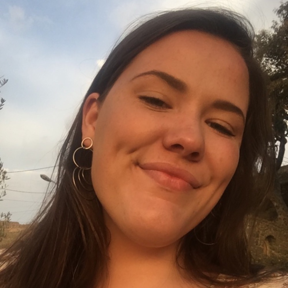 Meet your Posher, Lydia